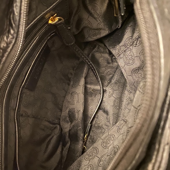 Authentic Michael Kors Lamb skin quilted handbag. - Picture 6 of 13